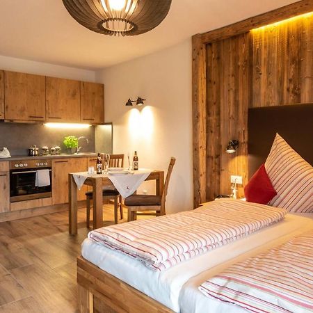 Pension Und Appartements Wild Otterfing Eksteriør billede